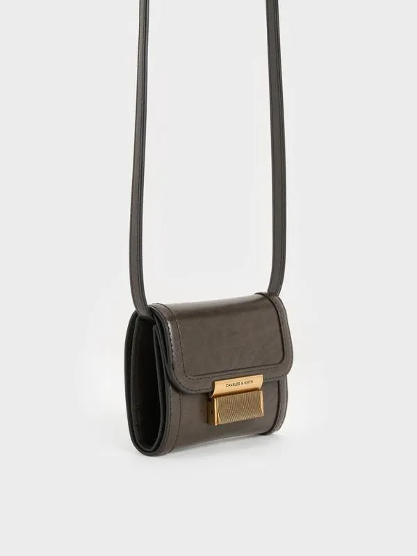 Women Charlot Wallet 8211 Dark Moss CHARLES and KEITH Small Wallets