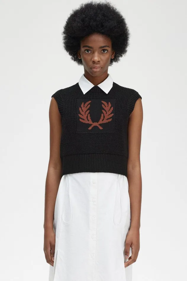Women Laurel Wreath Knitted Tank Black Fred Perry Knitwear
