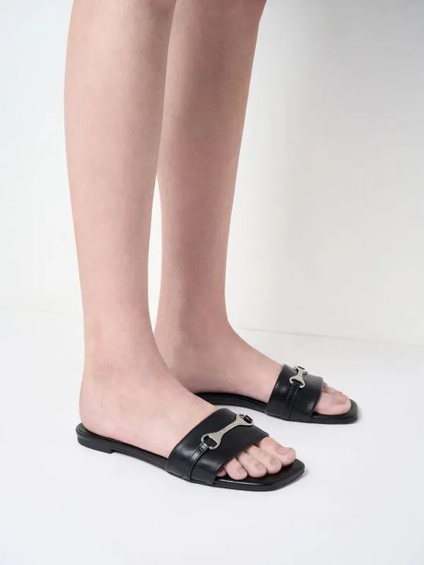 Women Leslie Slide Sandals 8211 Black CHARLES and KEITH Sandals