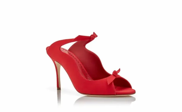 Women Red Crepe De Chine Scalloped Mules Manolo Blahnik Mules