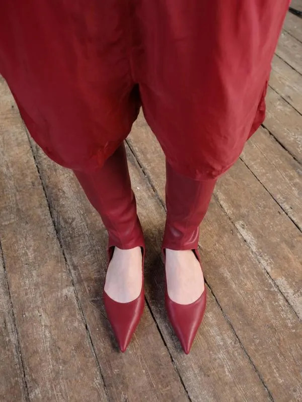 Women Robbie CutOut PointedToe KneeHigh Boots 8211 Red CHARLES and KEITH Boots