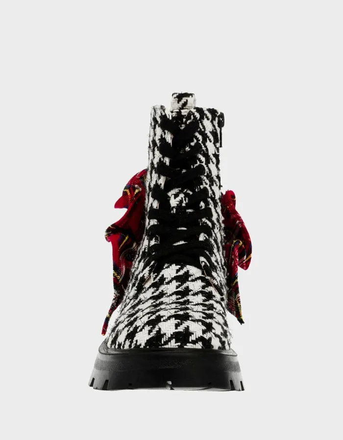 Women ROZEY BLACKWHITE Black White Betsey Johnson