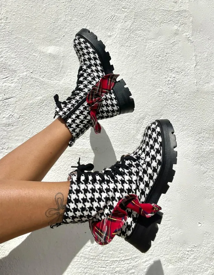 Women ROZEY BLACKWHITE Black White Betsey Johnson