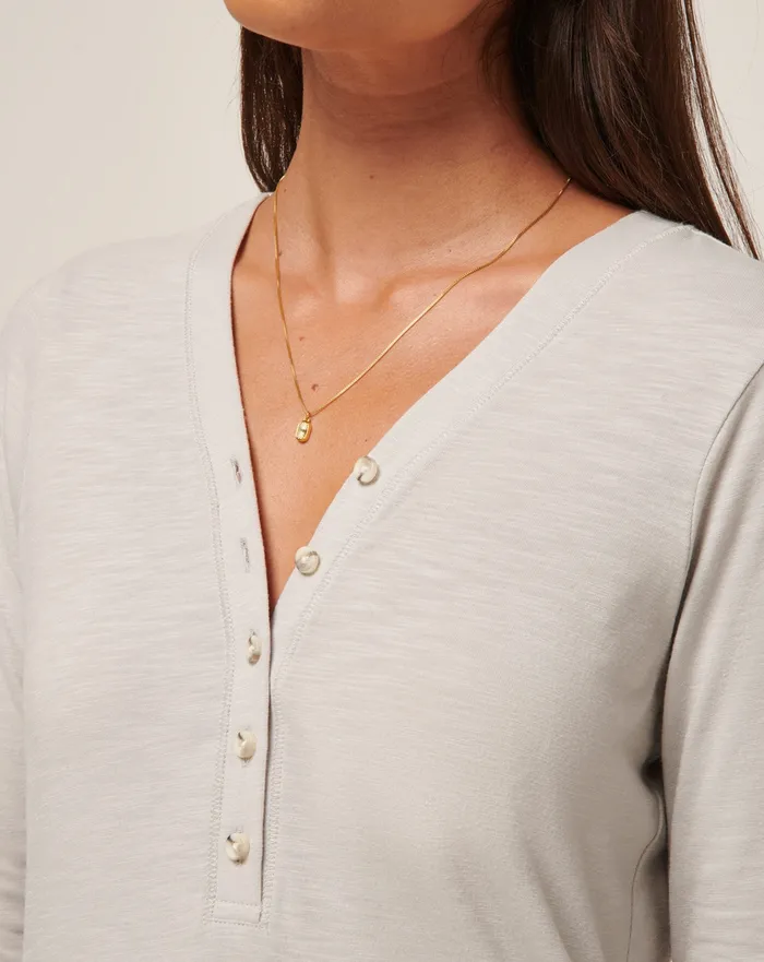 Women Tees TravisMathew CLOUD JERSEY HENLEY Light Grey