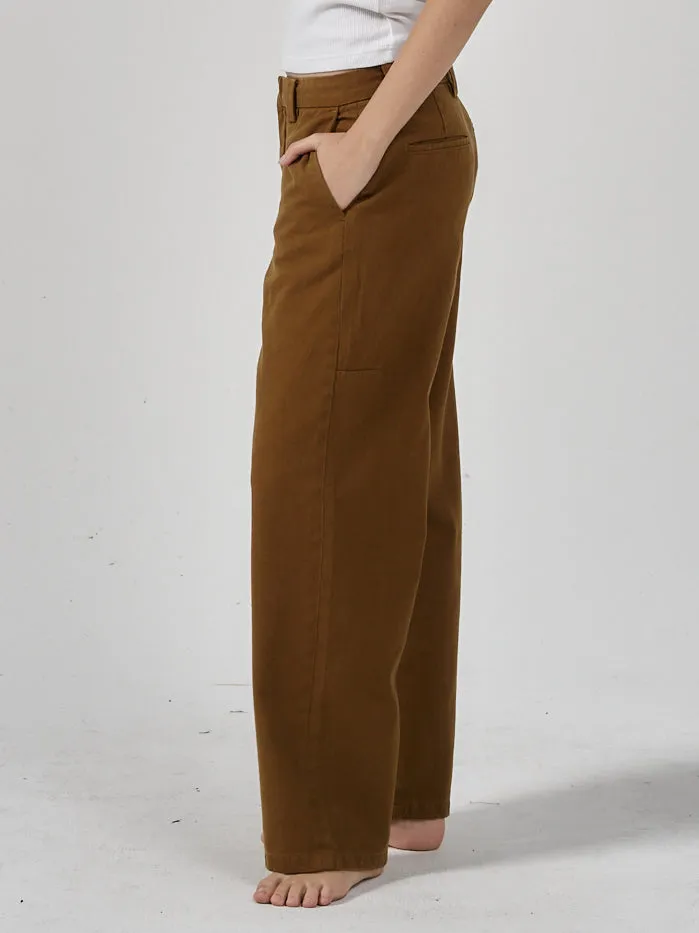 Womens Lax Low Slung Pant Tobacco Thrills Pants