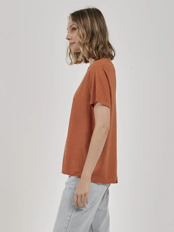 Womens Paradise Hemp Relaxed Tee Dusty Clay Thrills Tops and Tees