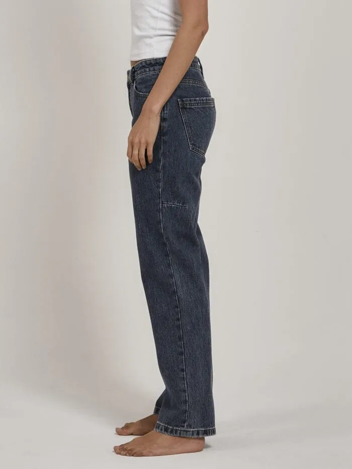Womens Saskia Low Straight Jean Worn In Blue Thrills Denim