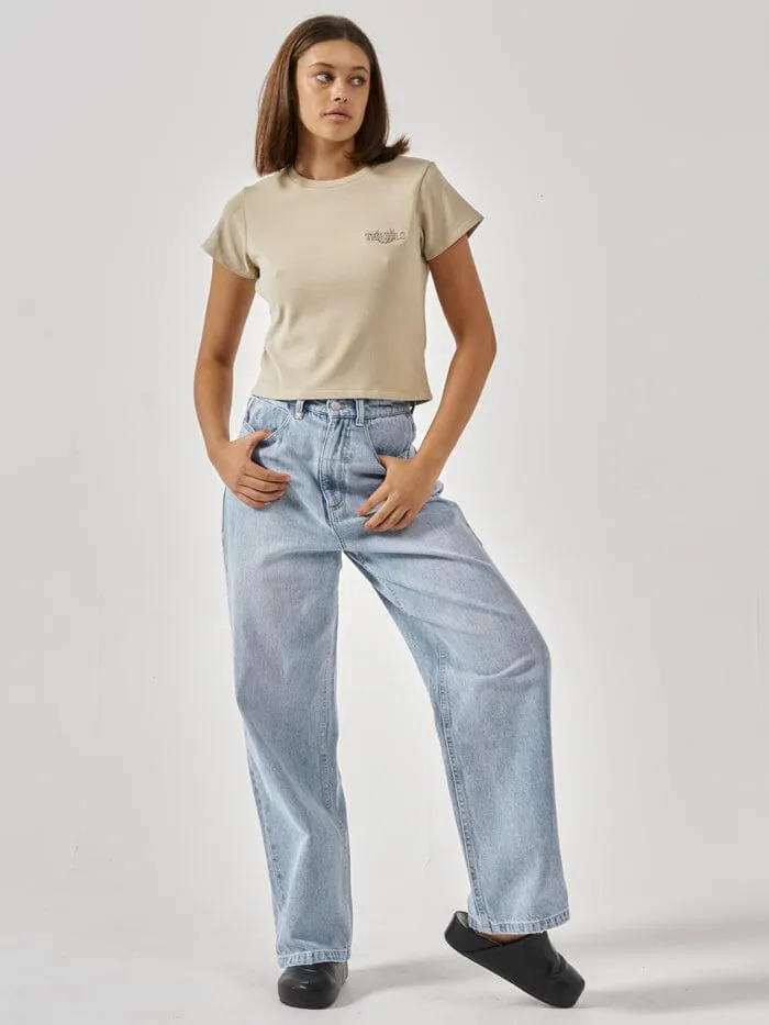 Womens Superior Mini Tee Sandstone Thrills Tops and Tees